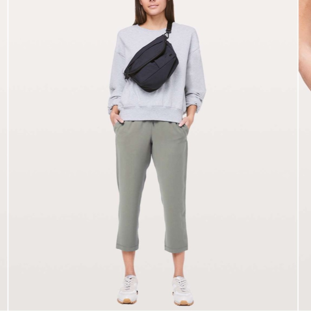 Lululemon On The Fly Crop Woven 23” Grey Sage